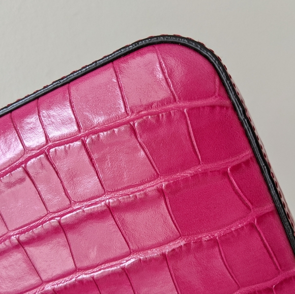 Chloe C Croc Embossed Leather Shoulder Bag - Picture 14 of 16